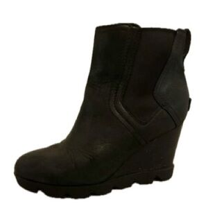 Sorel Joan of Arctic Black Wedge Heeled Ankle Boots